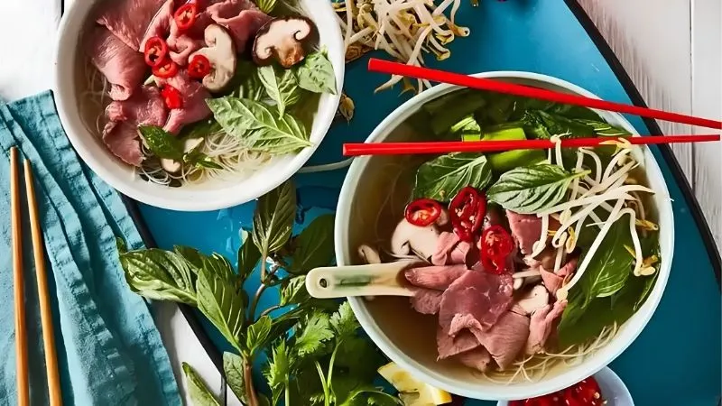 Phở Cừu và Phở Bò Truyền Thống Việt Nam: Nước dùng nào ngon hơn?